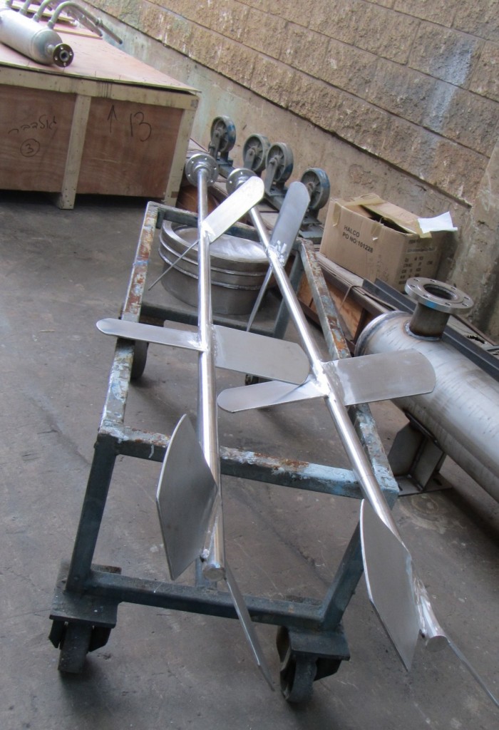 AGITATOR FOR REACTOR  FOR  COMPANY PRODUCING FOOD SUPLEMENTS